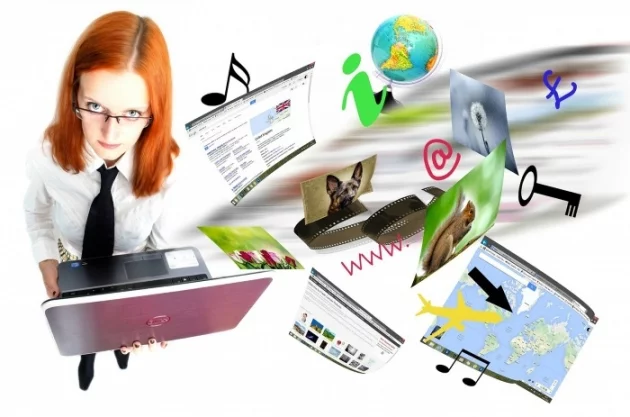 improve the ranking of wordpress blog with the set ofinternet tools, girl holding a laptop